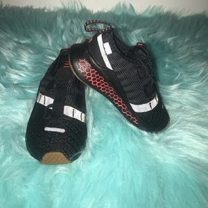 New Balance Black and Red Toddler Sneakers size 5